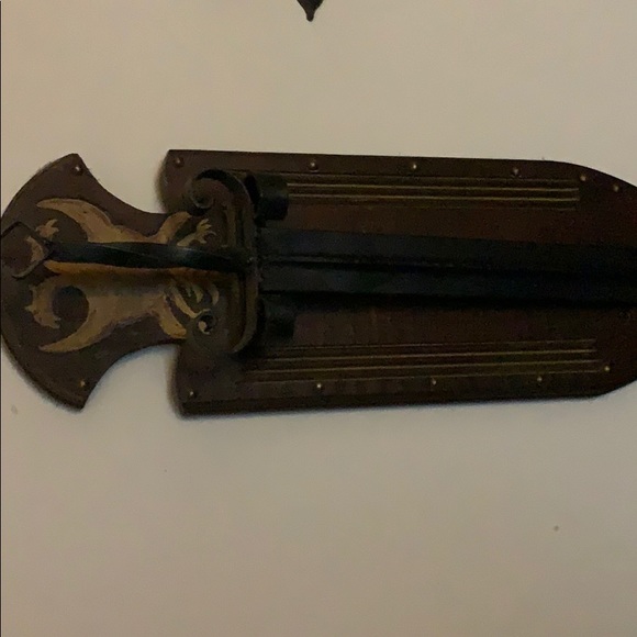 Mid evil wall ornaments - Picture 2 of 3